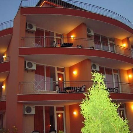 Family Hotel Deja Vu Ravda Exterior photo