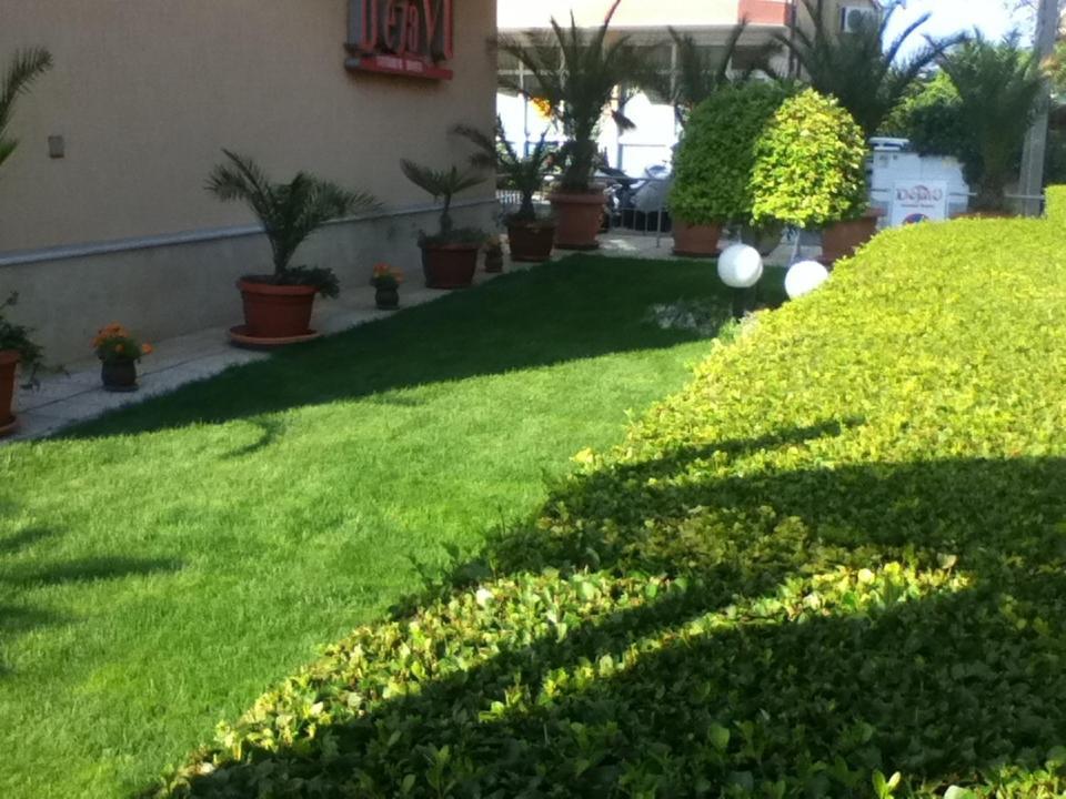 Family Hotel Deja Vu Ravda Exterior photo